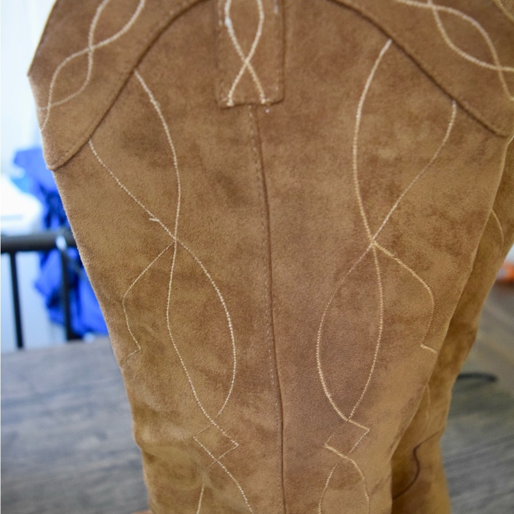 PrettyLittleThing Tan Over the Knee Boots - Picture 5 of 5